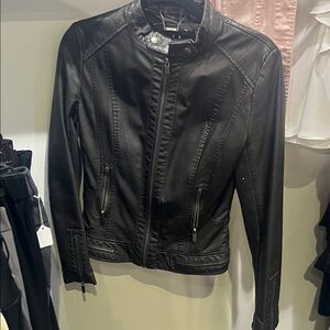 Elegant Black Leather Jacket for Women